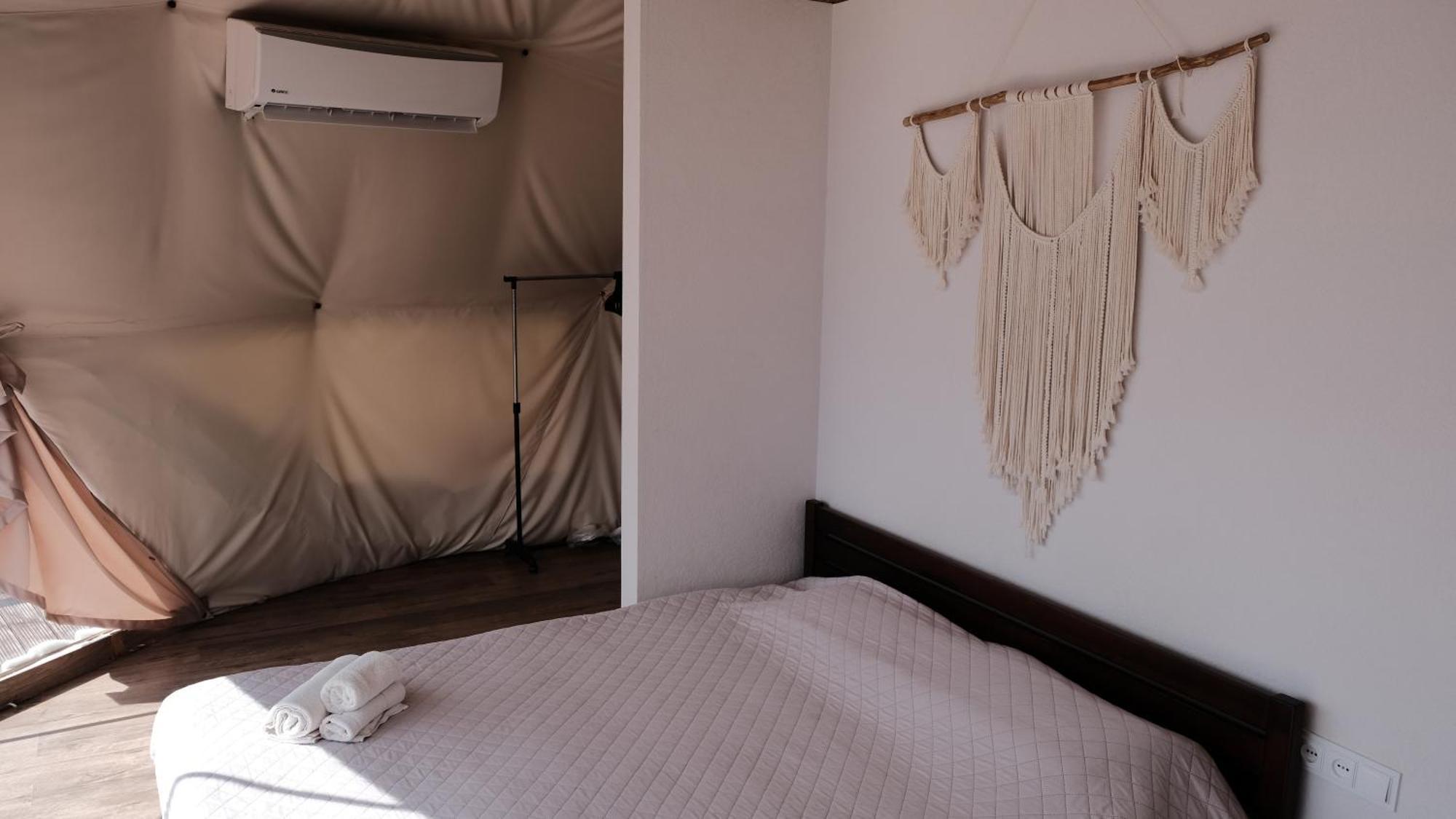 Глемпінг Де Вайб Hotell Vorokhta Rom bilde